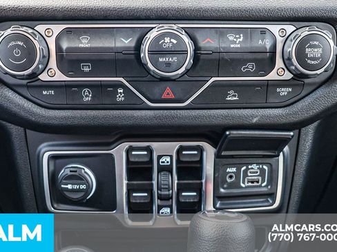 Used 2025 Jeep Wrangler Unlimited Sport AWD/4WD image 39