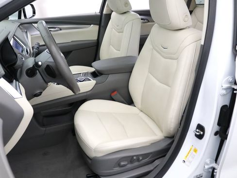 Used 2023 Cadillac XT5 Premium Luxury w/ LPO, Floor Liner Package AWD/4WD image 2