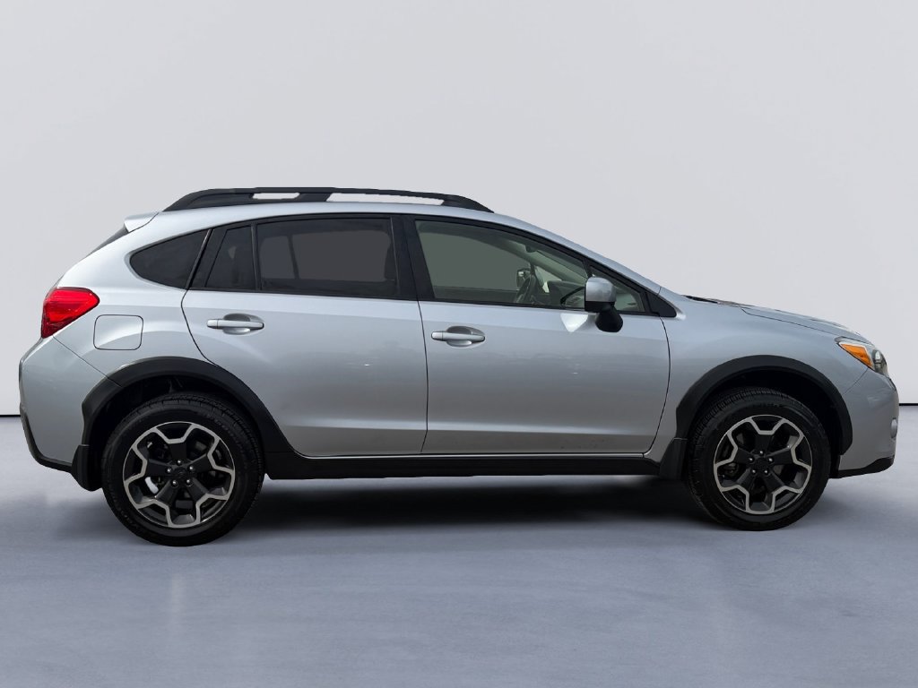Used 2014 Subaru Crosstrek 2.0i Limited w/ Popular Package #2 AWD/4WD image 2