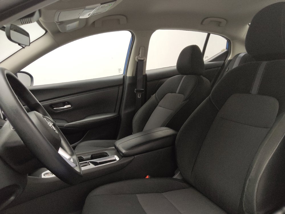 Used 2025 Nissan Sentra SV FWD image 17