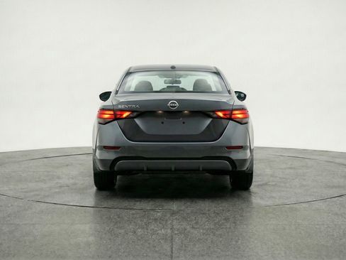 Used 2025 Nissan Sentra SV image 7