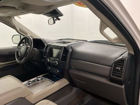 Used 2019 Ford Expedition Limited w/ Equipment Group 301A image 24