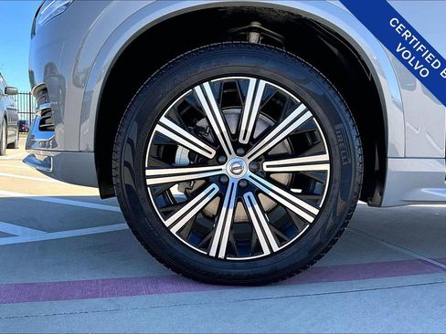 Certified 2025 Volvo XC90 B6 Core image 11