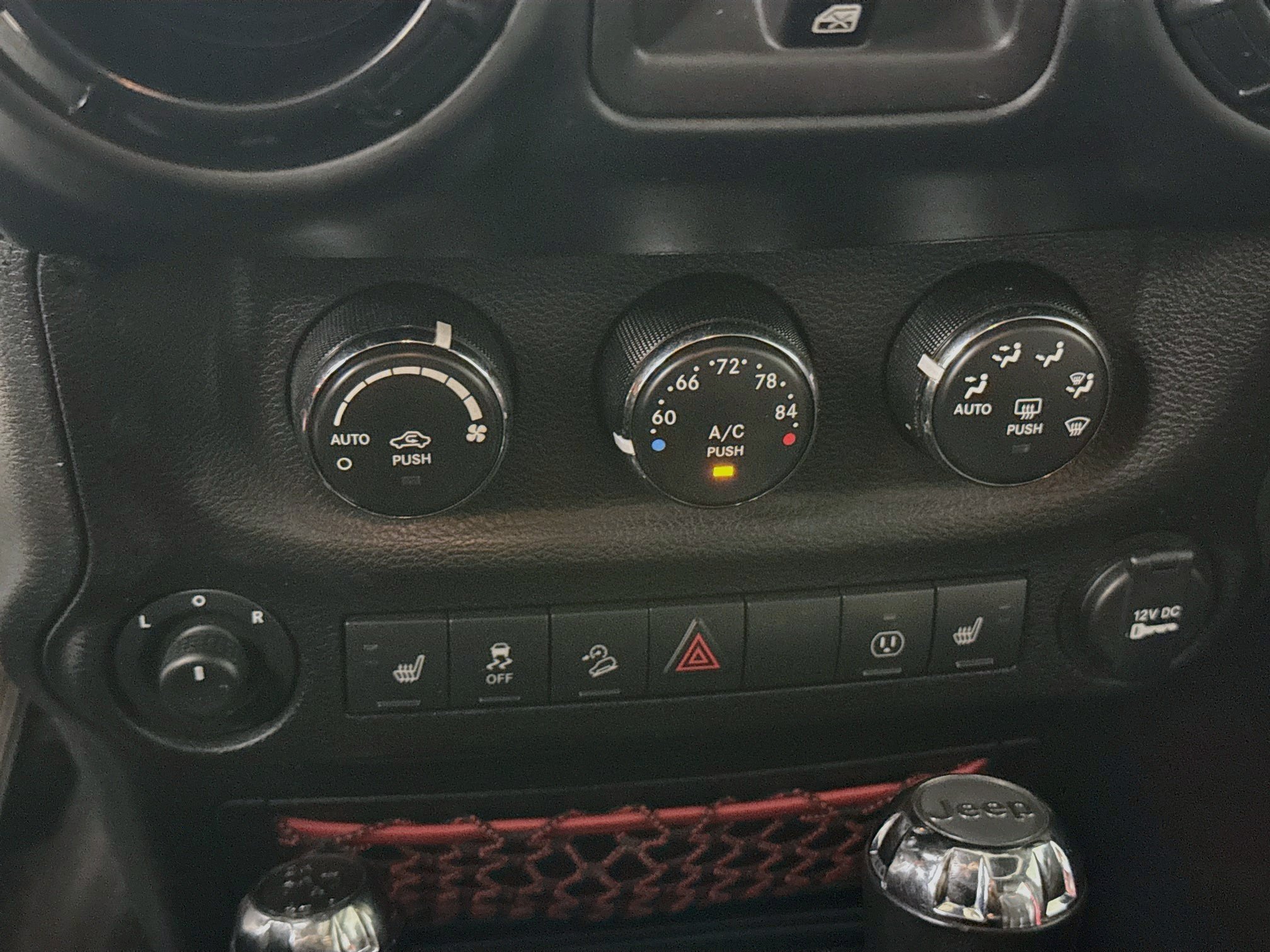 Used 2017 Jeep Wrangler Unlimited Rubicon AWD/4WD image 16