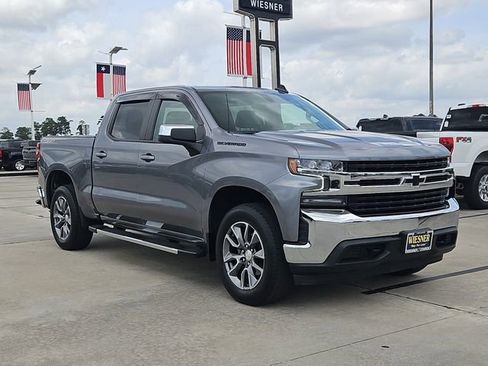 Used 2022 Chevrolet Silverado 1500 LT w/ LPO, Dark Essentials Package image 3