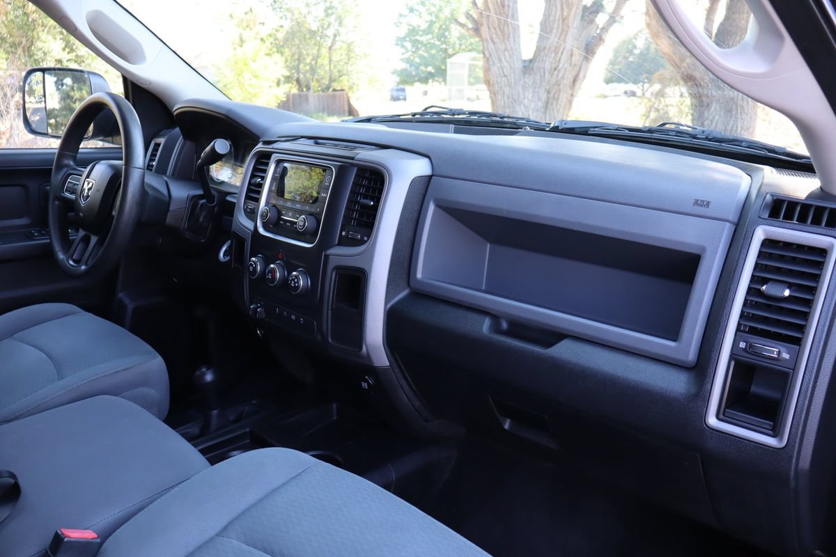 Used 2014 RAM 2500 Tradesman w/ Chrome Appearance Group AWD/4WD image 17