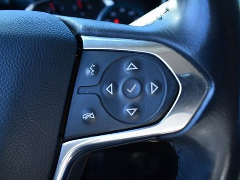 Used 2018 Chevrolet Traverse LT image 37