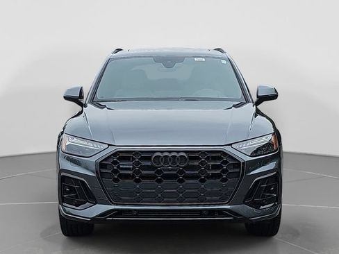 Used 2024 Audi Q5 e Prestige w/ Prestige Package AWD/4WD image 2