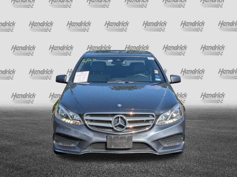 Used 2014 Mercedes-Benz E 350 4MATIC Sedan image 3