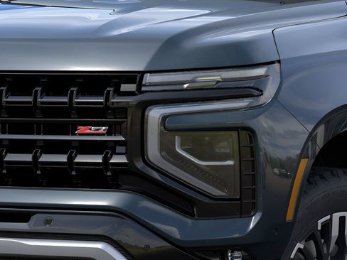 New 2026 Chevrolet Suburban Z71 w/ Comfort Package AWD/4WD image 10