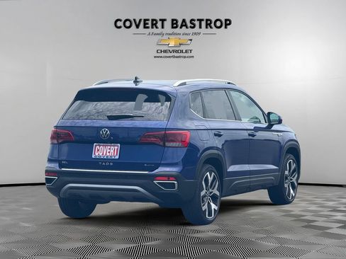 Used 2022 Volkswagen Taos SEL w/ Panoramic Sunroof Package AWD/4WD image 6