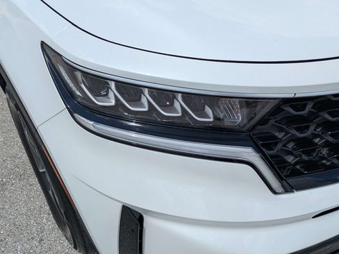 Certified 2023 Kia Sorento EX FWD image 10