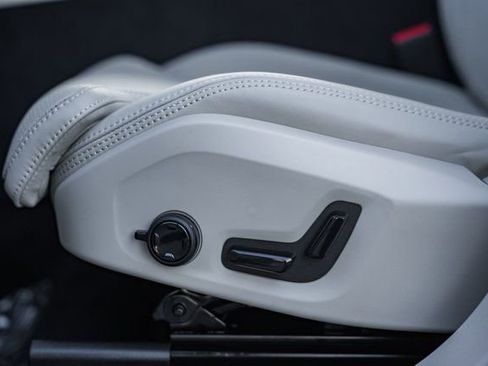 New 2026 Volvo XC60 T8 Ultra w/ Protection Package Premier image 35