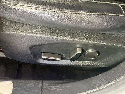 Used 2019 Ford Fusion Titanium image 15