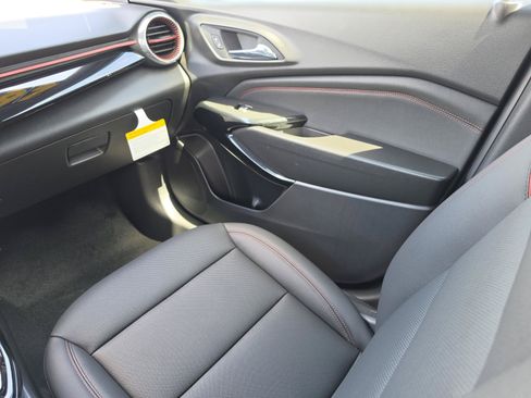 New 2026 Chevrolet Trax RS w/ Driver Confidence Package FWD image 18