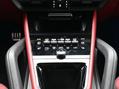 Certified 2025 Porsche Cayenne GTS AWD/4WD image 23