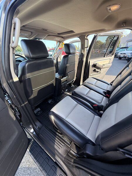 Used 2007 Ford Explorer Sport Trac Limited AWD/4WD image 27
