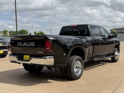 New 2026 RAM 3500 Tradesman AWD/4WD image 7