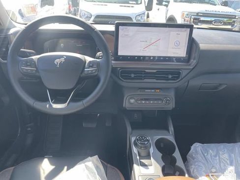 New 2026 Ford Bronco Sport Outer Banks w/ Outer Banks Tech Package+ AWD/4WD image 7