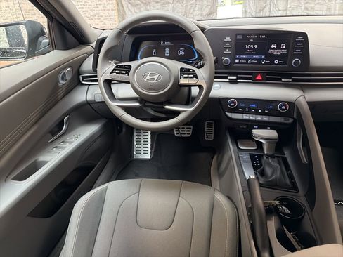 New 2026 Hyundai Elantra Sport FWD image 15