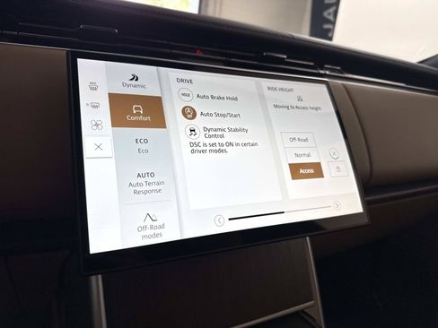 New 2026 Land Rover Range Rover Long Wheelbase SE AWD/4WD image 28
