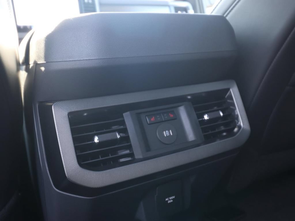 New 2026 Ford F250 Platinum AWD/4WD image 14