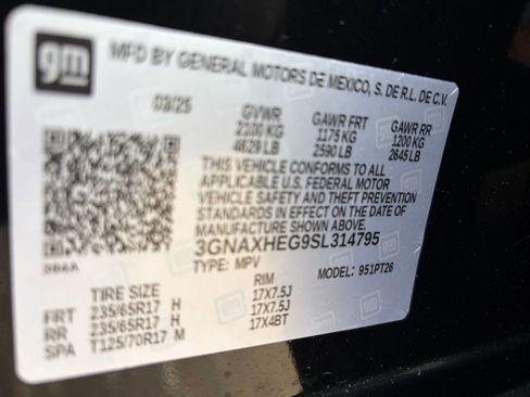 Used 2025 Chevrolet Equinox LT FWD image 29