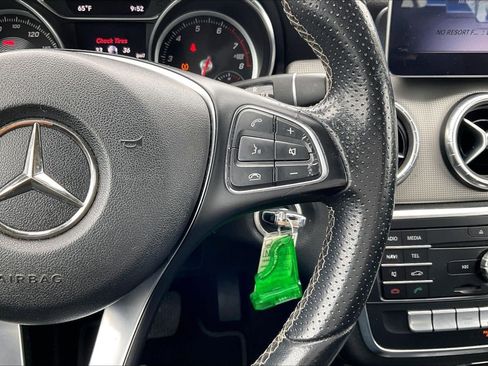 Used 2018 Mercedes-Benz CLA 250 image 19