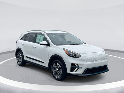 Used 2022 Kia Niro EX