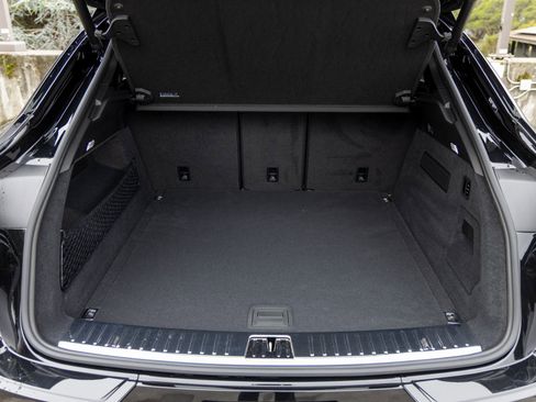 New 2025 Porsche Cayenne GTS image 46