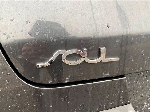 Used 2021 Kia Soul LX image 26