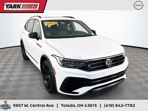 Used 2023 Volkswagen Tiguan SE R-Line AWD/4WD image 1