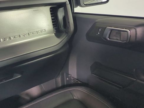 Used 2025 Ford Bronco Badlands AWD/4WD image 19