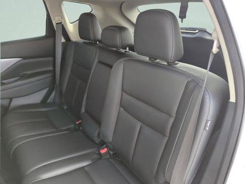 Certified 2024 Nissan Murano SV FWD image 29
