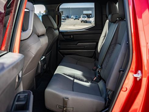 Used 2025 Toyota Tacoma SR image 32