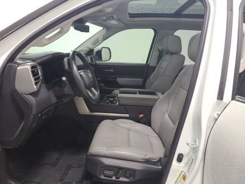 Used 2024 Toyota Tundra Limited AWD/4WD image 22