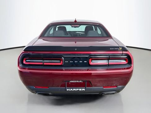 Used 2022 Dodge Challenger R/T Scat Pack RWD image 8