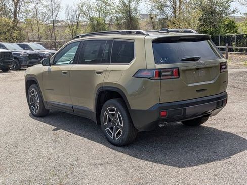 New 2026 Jeep Cherokee Laredo AWD/4WD image 5