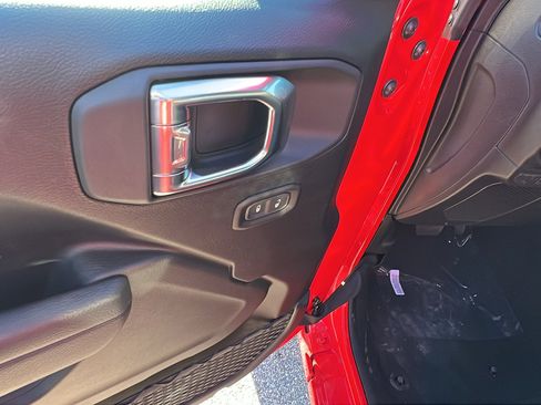 New 2026 Jeep Gladiator Sport image 15