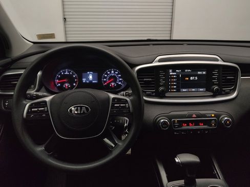 Used 2019 Kia Sorento FWD V6 image 22