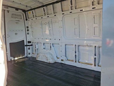 Used 2014 Freightliner Sprinter 2500 image 27