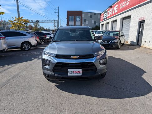 Used 2021 Chevrolet TrailBlazer LS FWD image 3