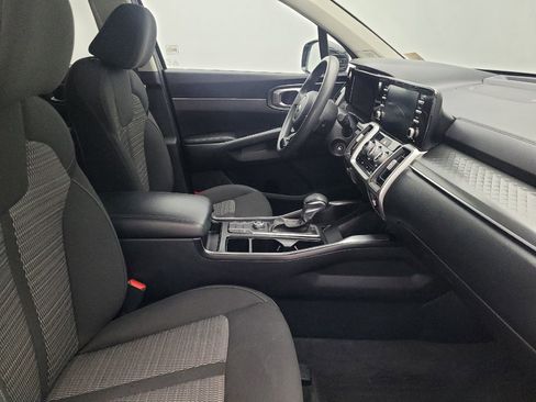 Used 2021 Kia Sorento LX FWD image 21