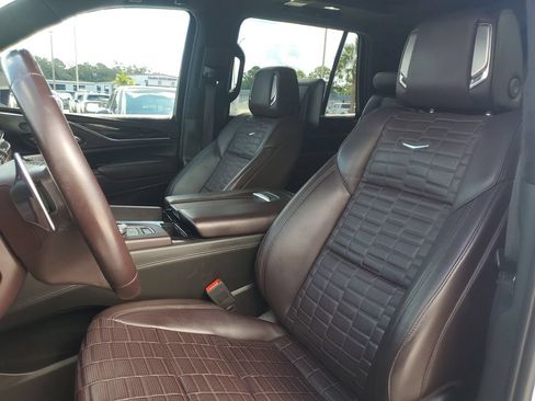 Used 2023 Cadillac Escalade V w/ LPO, ONYX Package AWD/4WD image 22