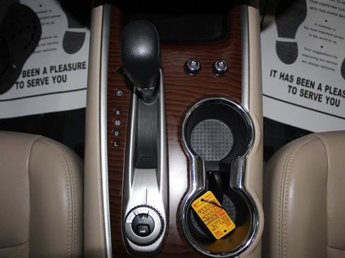 Used 2017 Nissan Pathfinder Platinum w/ Family Entertainment Package image 23