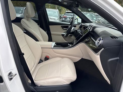 Certified 2026 Mercedes-Benz GLC 300 4MATIC image 13