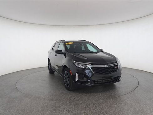Used 2022 Chevrolet Equinox RS w/ Infotainment Package image 29
