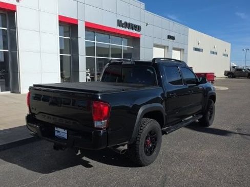 Used 2019 Toyota Tacoma TRD Pro AWD/4WD image 5