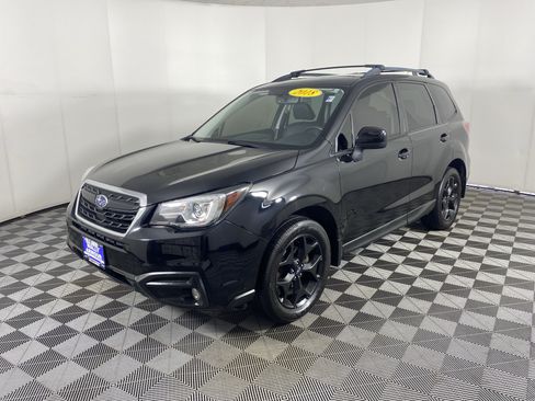 Used 2018 Subaru Forester 2.5i Premium w/ Kicker Audio Upgrade Package AWD/4WD image 12