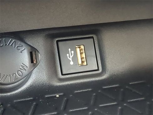 New 2025 Toyota RAV4 XLE image 21